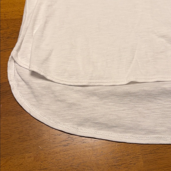 Kirkland Signature White 3/4 length Sleeve Top - Picture 9 of 12